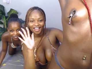 LunaDarlin live cam preview
