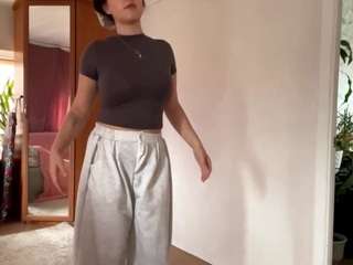 FlossieKnippers live cam preview