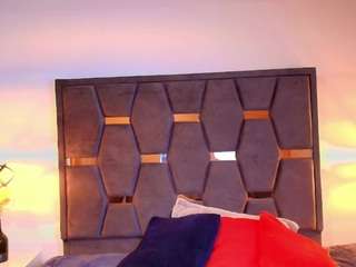 sara-naugty