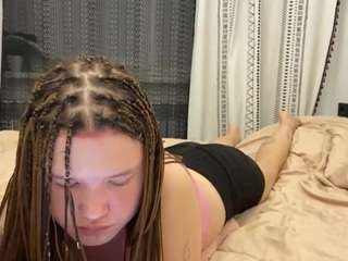 SenaidaMilos live cam preview