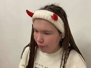 SenaidaMilos live cam preview