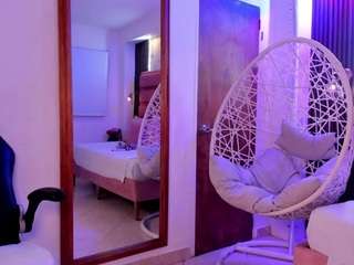 miavictoriaa's live room