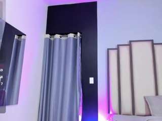sofiaaroberts1 live cam preview