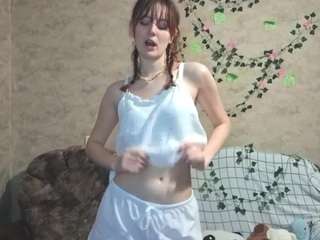 AlysonBetha live cam preview