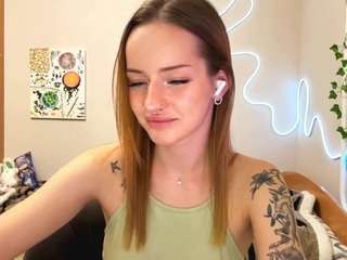 Lesly live cam preview