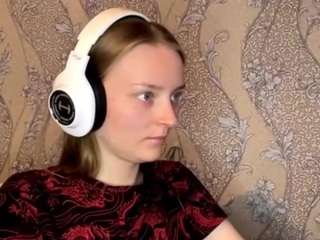Monika live cam preview
