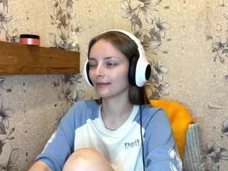 Monika live cam preview