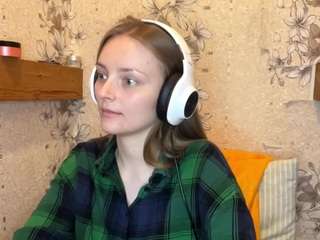 Monika live cam preview