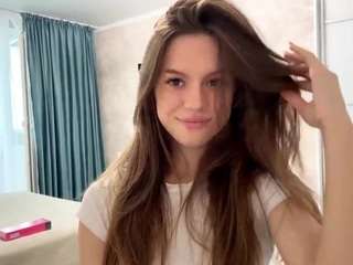 Isabella live cam preview
