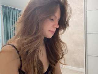 Isabella live cam preview