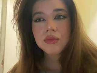 Emma live cam preview