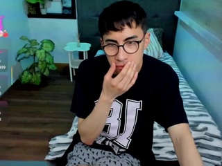 Andy Norton live cam preview