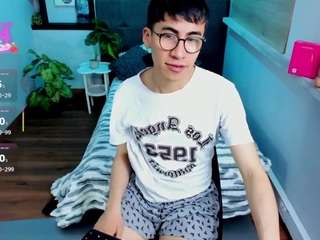 Andy Norton live cam preview