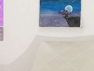 Catherinebrowm live cam preview