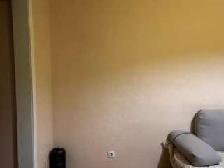 Nana live cam preview
