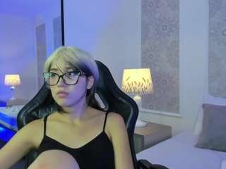 agatha-swam's live room