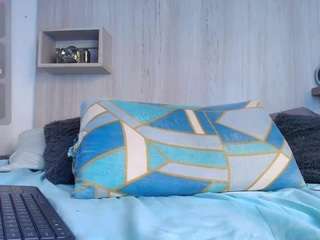 Alana-Limaa live cam preview