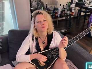 AshiaVossen live cam preview
