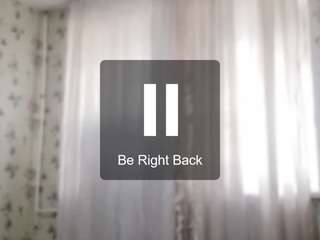 Bella live cam preview