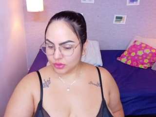 curvy-sexyvalen live cam preview