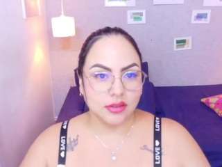 curvy-sexyvalen live cam preview
