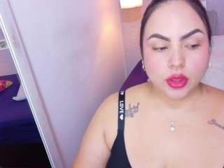 curvy-sexyvalen