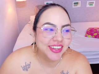 curvy-sexyvalen