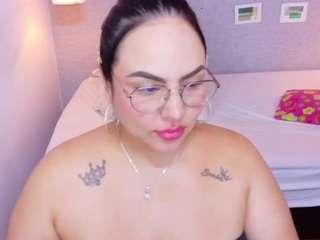 curvy-sexyvalen