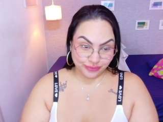curvy-sexyvalen