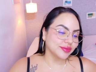 curvy-sexyvalen