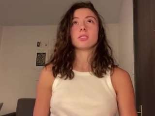 Monica live cam preview