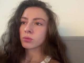Monica live cam preview
