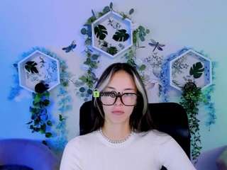 linda-luxe1 live cam preview