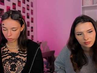 le modèle linda-luxe1 est en webcam porno dans un show sur le site camsoda, il possède les tags suivants: ahegao,sexting,massage,natural,no drinking,no smoking,normal,ohmibod,oil,pov,public,skinny,horny,small tits,solo,spank,spanking,tease,teen 18,twerk