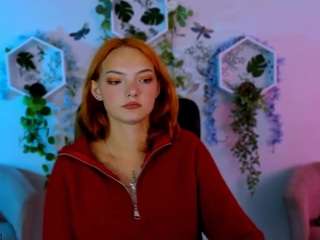 linda-luxe1's live room