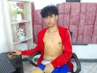 BlakeSttone live cam on CamSoda
