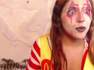 Heyitsyoss live cam preview