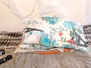 Heyitsyoss live cam preview
