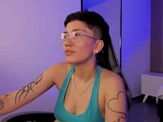 nelly-swan live cam preview
