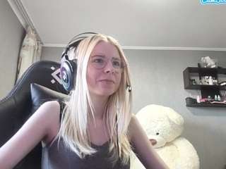 lorrianeleuga's live room