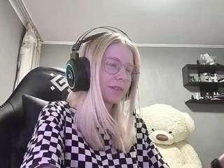 LorrianeLeuga live cam preview