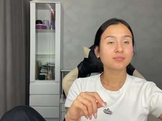 Mindy live cam preview