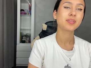 Mindy live cam preview