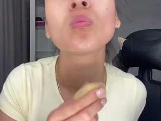 Mindy live cam preview
