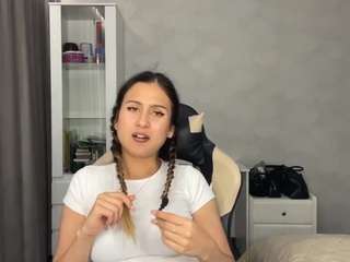 Mindy live cam preview