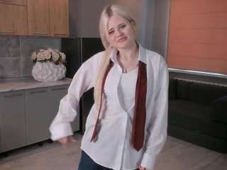 phoebeargetsinger
