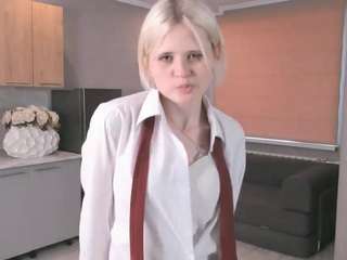phoebeargetsinger