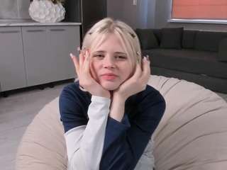 phoebeargetsinger