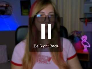 alison-lay live cam preview