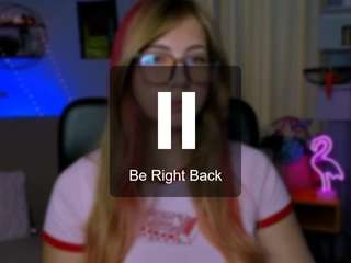 alison-lay live cam preview